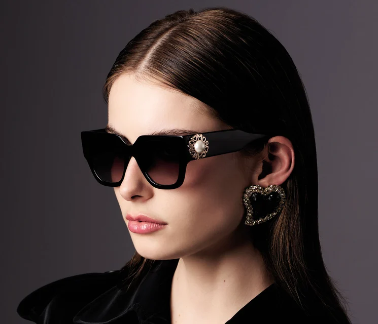 En Popüler Moschino Güneş Gözlüğü Modelleri